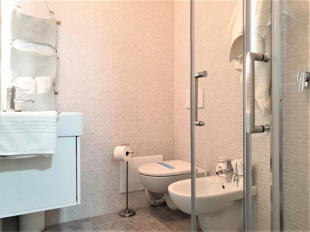 Azur Apartment シルミオーネ エクステリア 写真